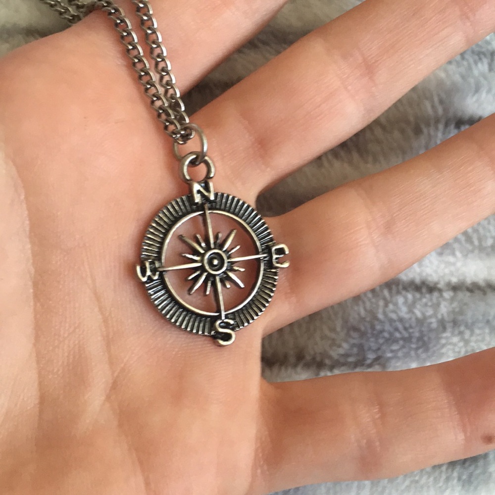 Compass Pendant - Picture 3 of 3
